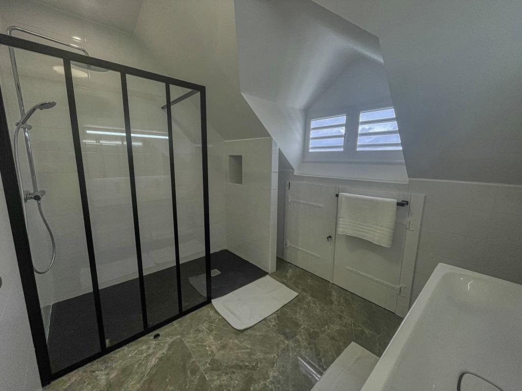 26.Location villa piscine Saint François Guadeloupe_Chambre 5 et 6 Etage